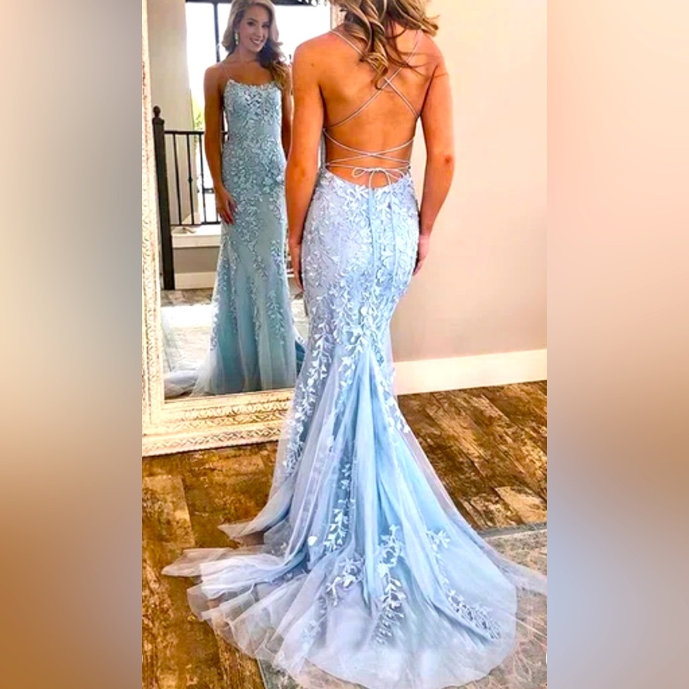 Trumpet/Mermaid Sweep Train Scoop Neck Tulle Lace Appliques Lace Prom Dress